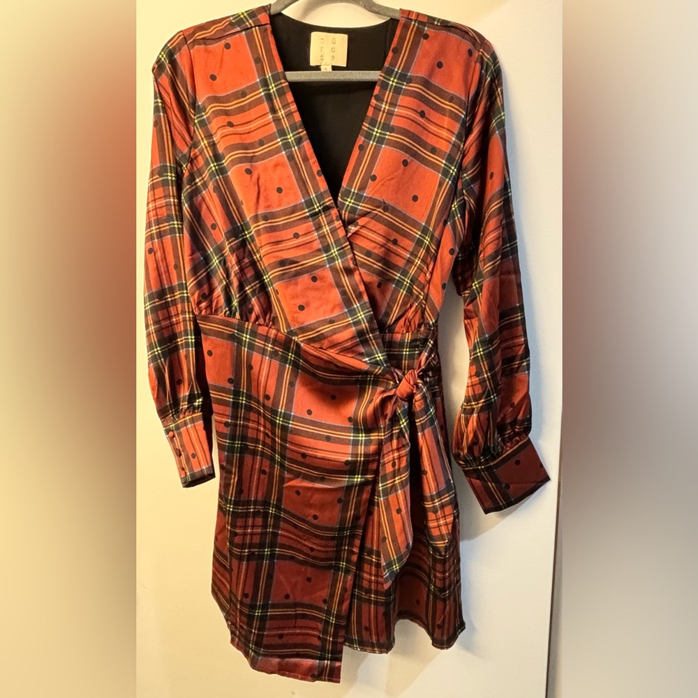 Perfect fall plaid dress!